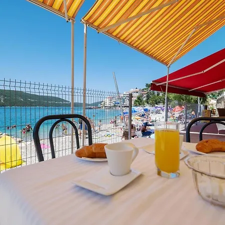 Raic Apartament *