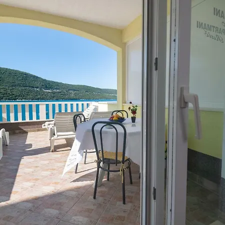 Apartament Raic *